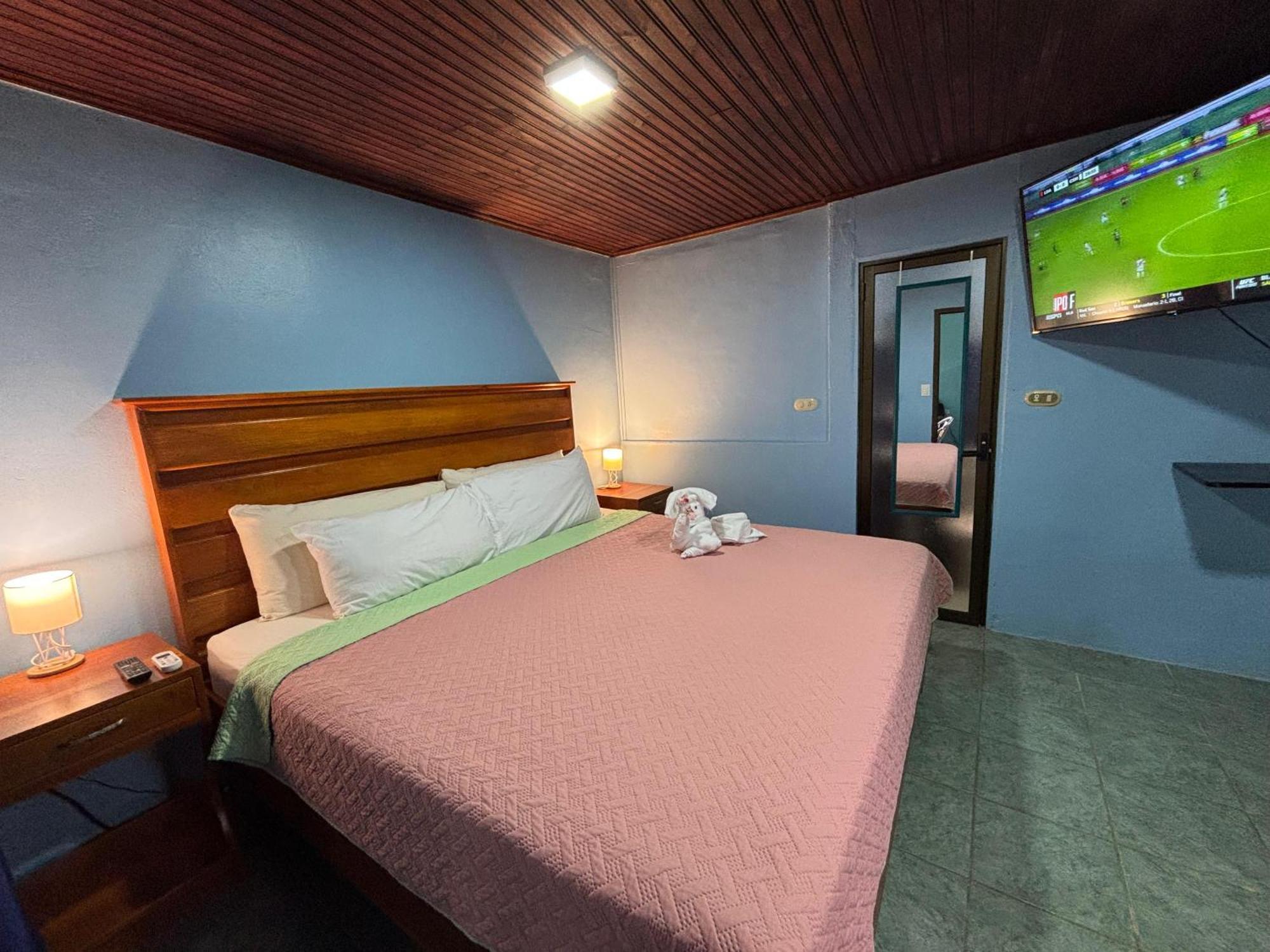 Pura Vida Aparment - Downtown La Fortuna Exterior photo
